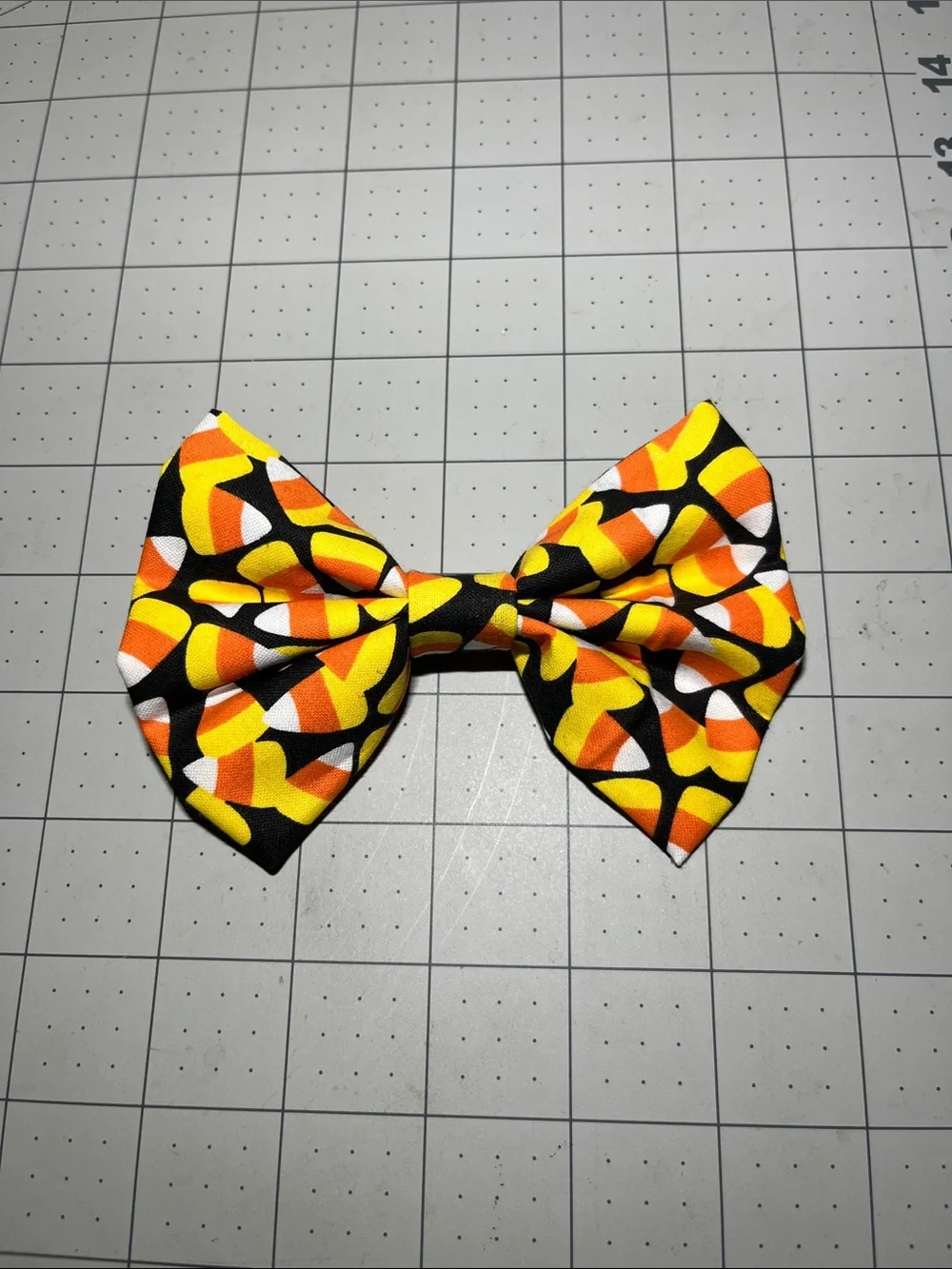 Kids Candy Corn Pattern Bow - Orange & Yellow